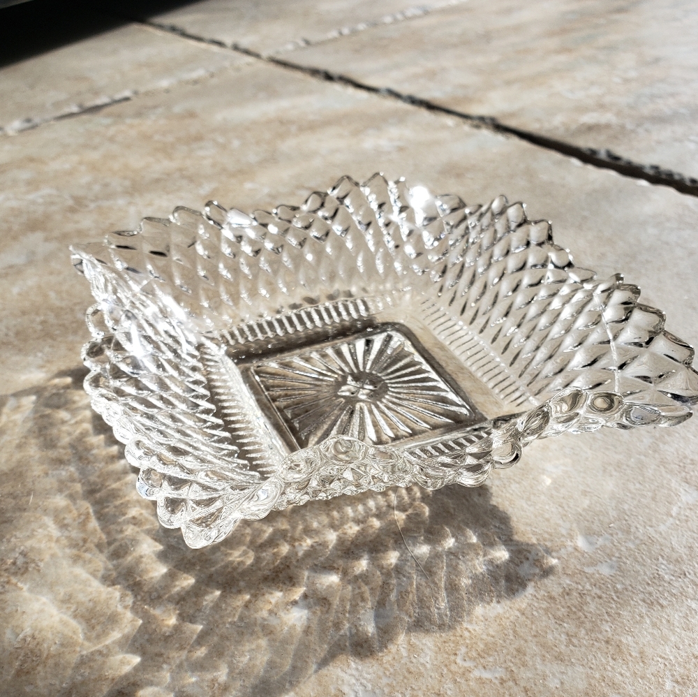Vintage Square Clear Glass with Ruffled edges